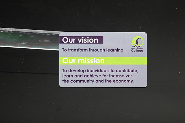 什么是抗金属标签，，抗金属标签的基天性能参数