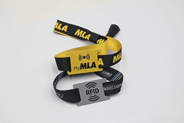 黑卡是什么？？四大行黑卡办理条件？？