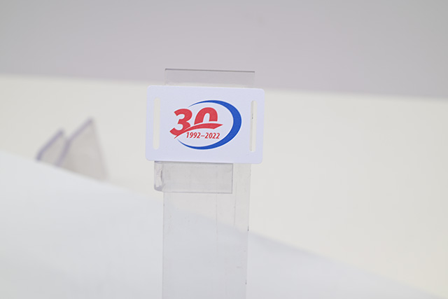 钥匙卡扣能做磨砂面吗？？