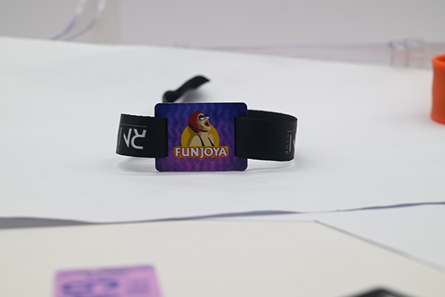 专业校园卡制作，，，，，磁条卡制作，，，，，货发天下！