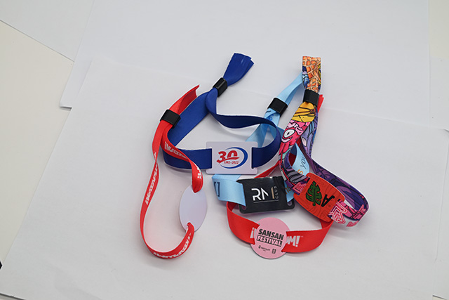 医院就诊卡的制作流程是什么呢？？？？？